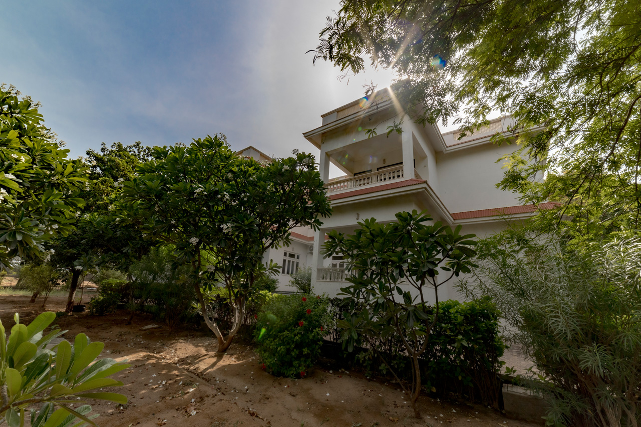 Garden & 10 Acre Farm Access